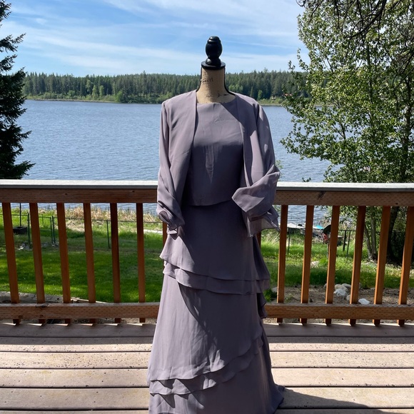 Wear Your Love Dresses & Skirts - NWT Mother of The Bride Chiffon Tiered Ruffles Long Formal Evening Gowns